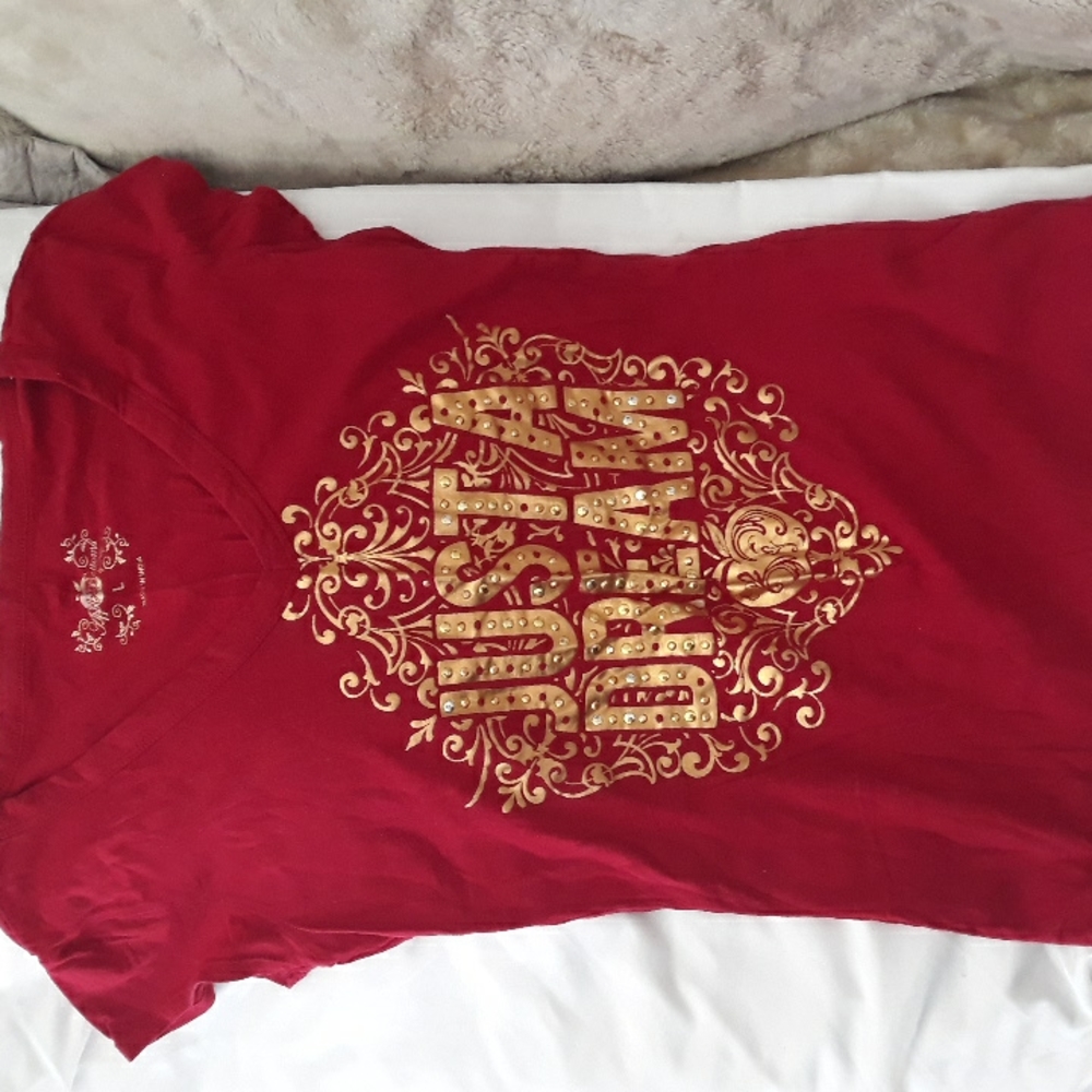 Red Apple bottoms  TSHIRT